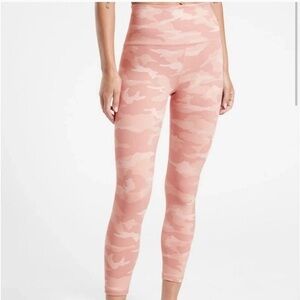 Athleta Elation 7/8 Tight | Size 3X | Orchid Pink Camo Size 3X